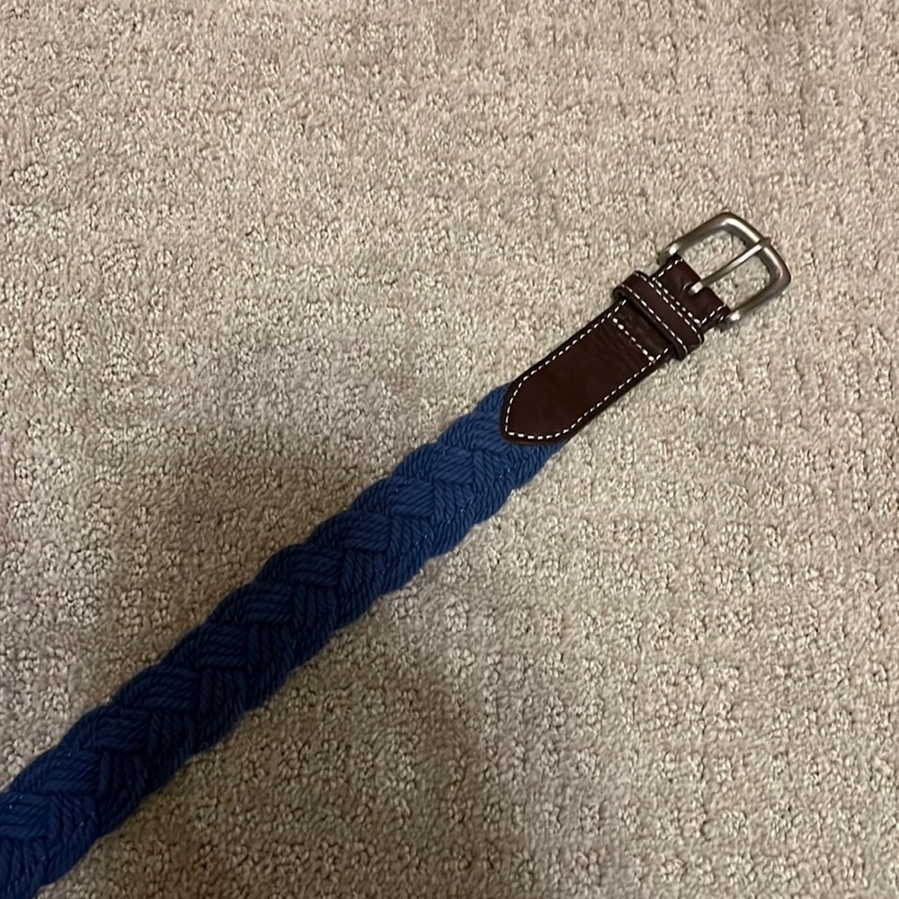 Like new vineyard vines belt 36 inch waist